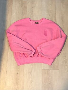 Wicked Universal Studios Pink Defying Gravity Crewneck Sweater Size XXS
